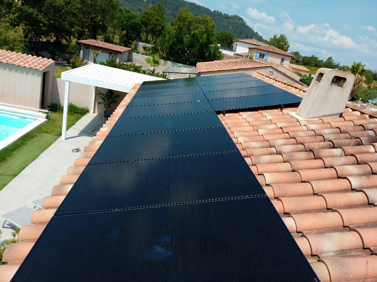 Installation de panneaux photovoltaïques Sunpower - 6 kwc de puissance